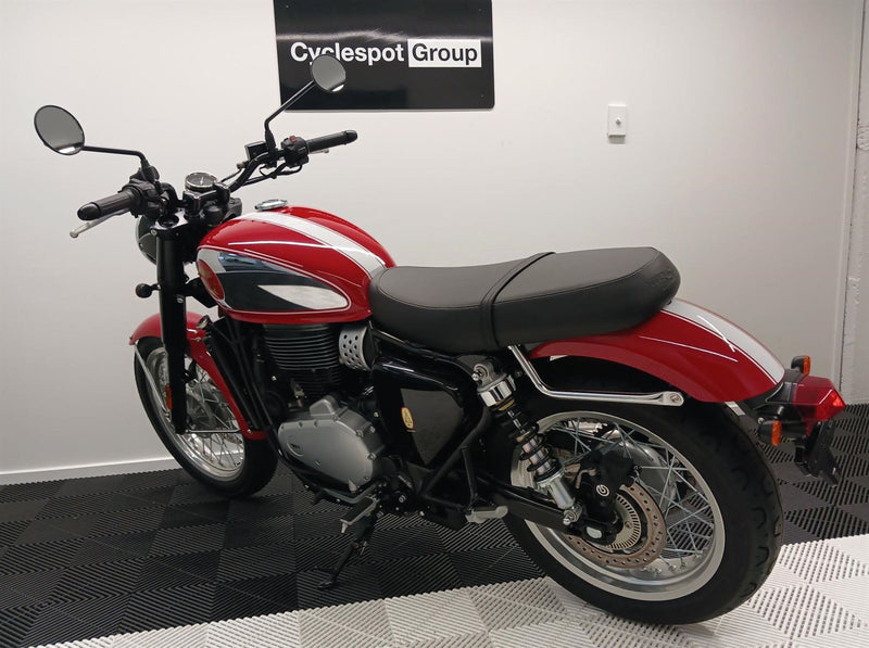 Load image into Gallery viewer, 2025 BSA Gold Star Insignia Red - EX Demo