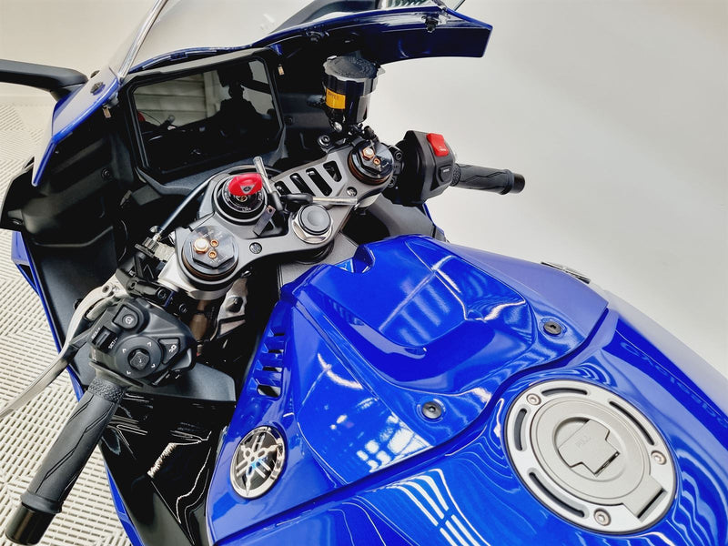 Load image into Gallery viewer, 2025 Yamaha YZF R9