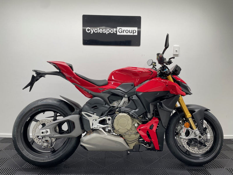 Load image into Gallery viewer, 2026 Ducati Street Fighter V4S