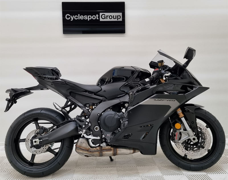 Load image into Gallery viewer, 2026 Yamaha R 9