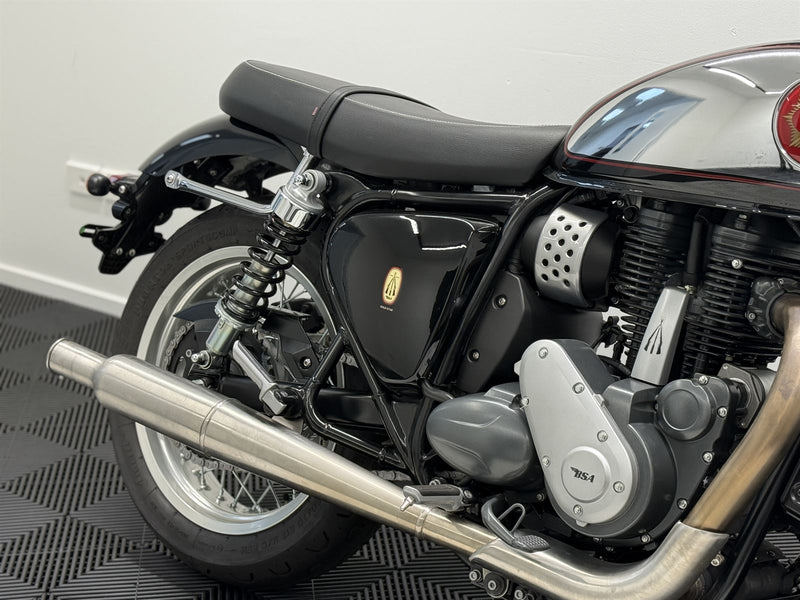 Load image into Gallery viewer, 2024 BSA Gold Star Legacy Edition