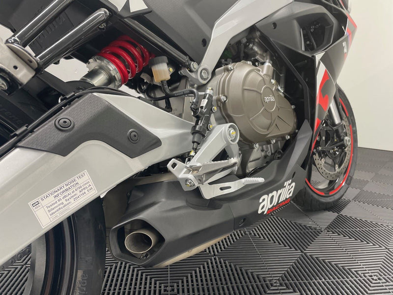 Load image into Gallery viewer, 2025 Aprilia RS 457
