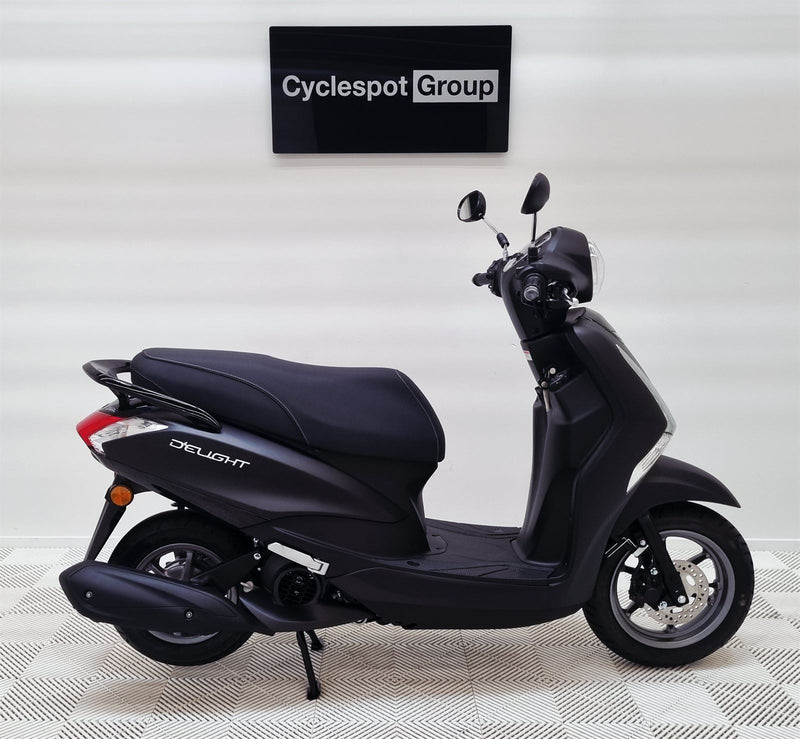 Load image into Gallery viewer, 2026 Yamaha D'elight 125