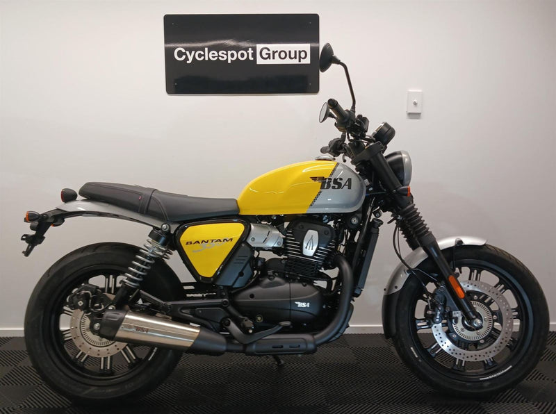 Load image into Gallery viewer, 2026 BSA Bantam Victor Yellow