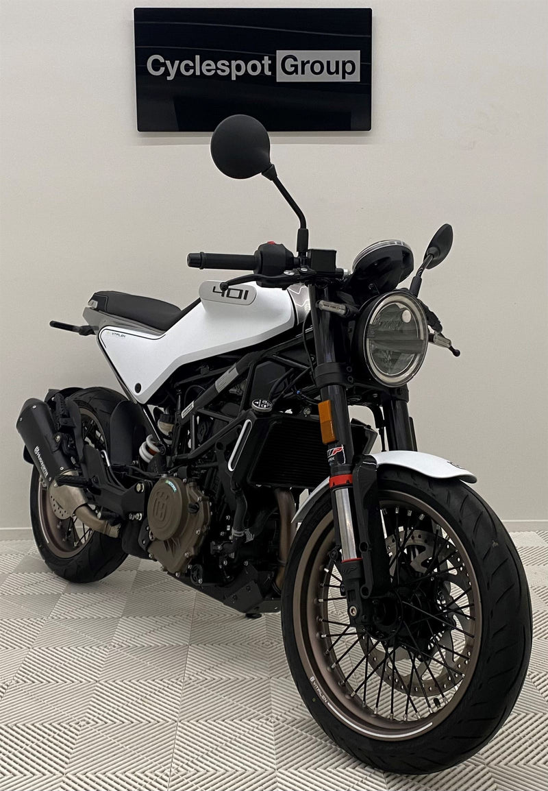 Load image into Gallery viewer, 2023 Husqvarna Vitpilen 401