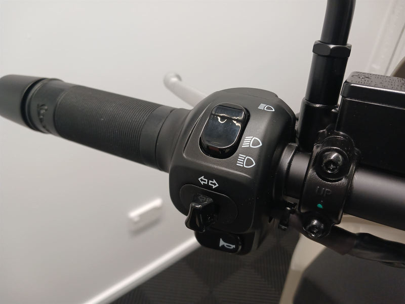 Load image into Gallery viewer, 2024 Vespa GTV 300
