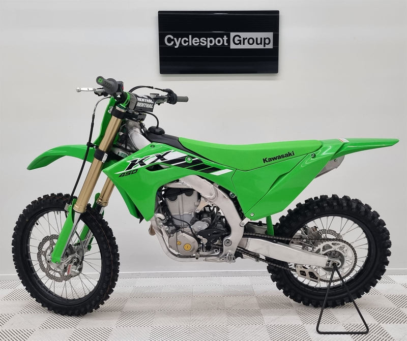 Load image into Gallery viewer, 2025 Kawasaki KX450