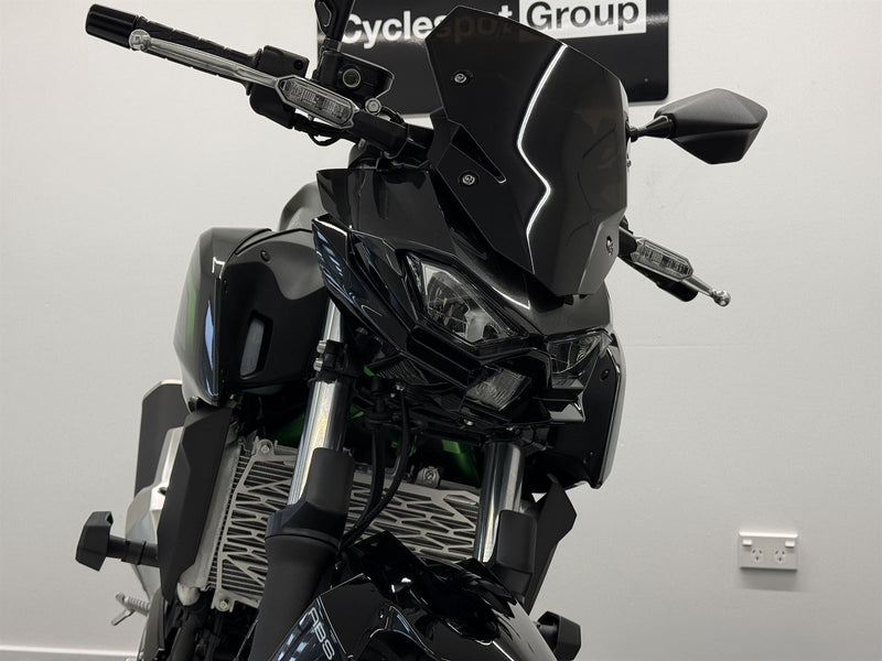 Load image into Gallery viewer, 2026 Kawasaki Z 500 SE LAMS