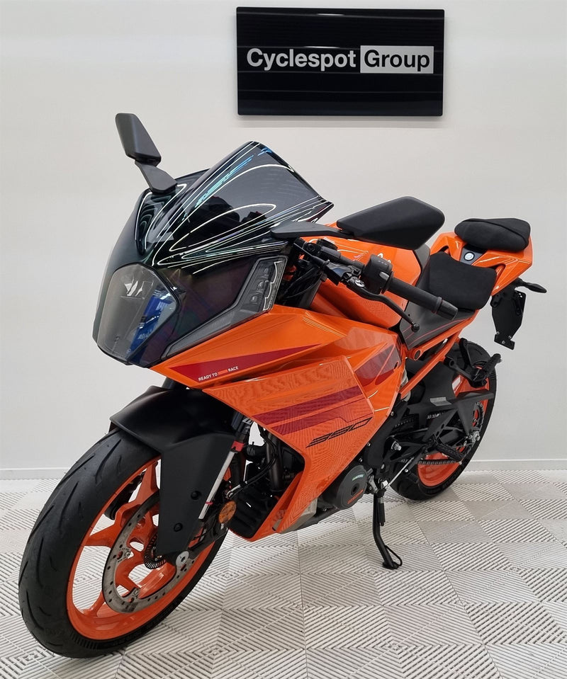 Load image into Gallery viewer, 2024 KTM RC 390
