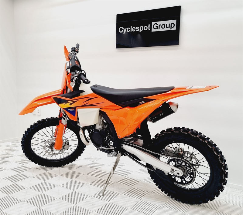 Load image into Gallery viewer, 2026 KTM XC 300