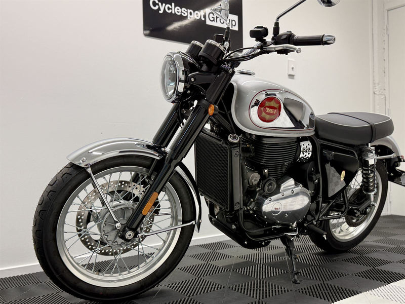 Load image into Gallery viewer, 2024 BSA Gold Star Legacy Edition