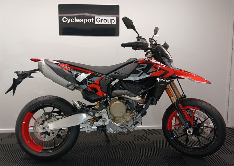 Load image into Gallery viewer, 2025 Ducati Hypermotard 698 Mono RVE