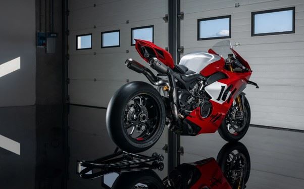 Load image into Gallery viewer, 2024 Ducati Panigale V4R | Track Time Offer
