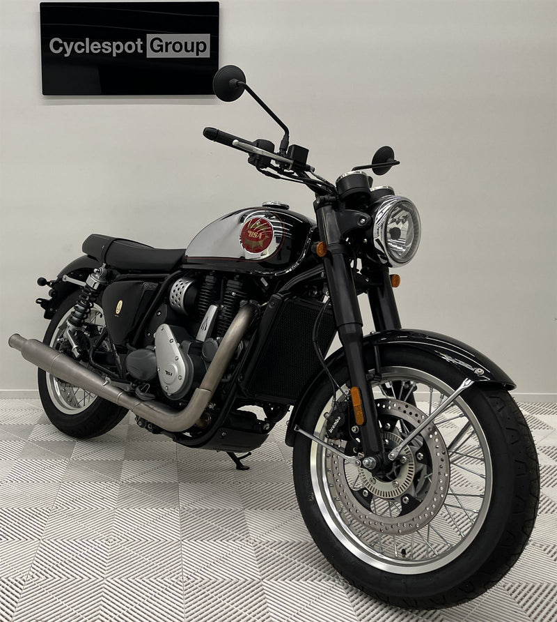 Load image into Gallery viewer, 2024 BSA Gold Star Midnight Black