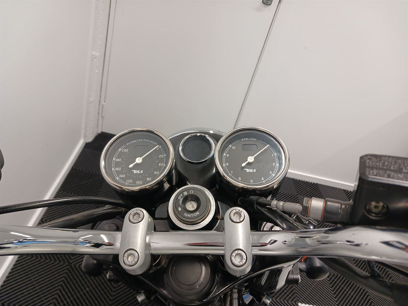Load image into Gallery viewer, 2024 BSA Gold Star Legacy Edition