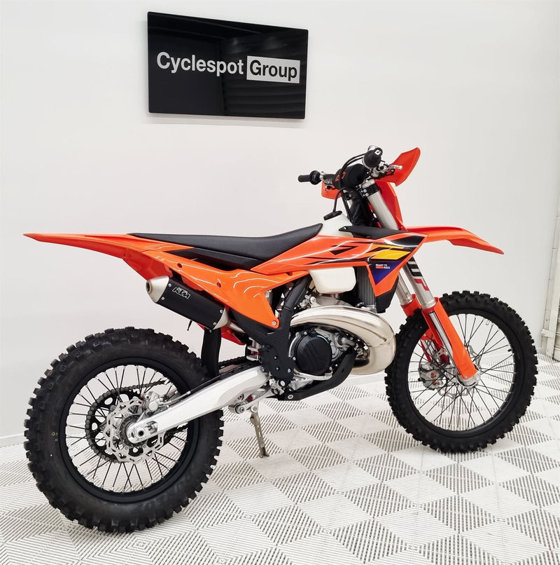 Load image into Gallery viewer, 2026 KTM XC 250