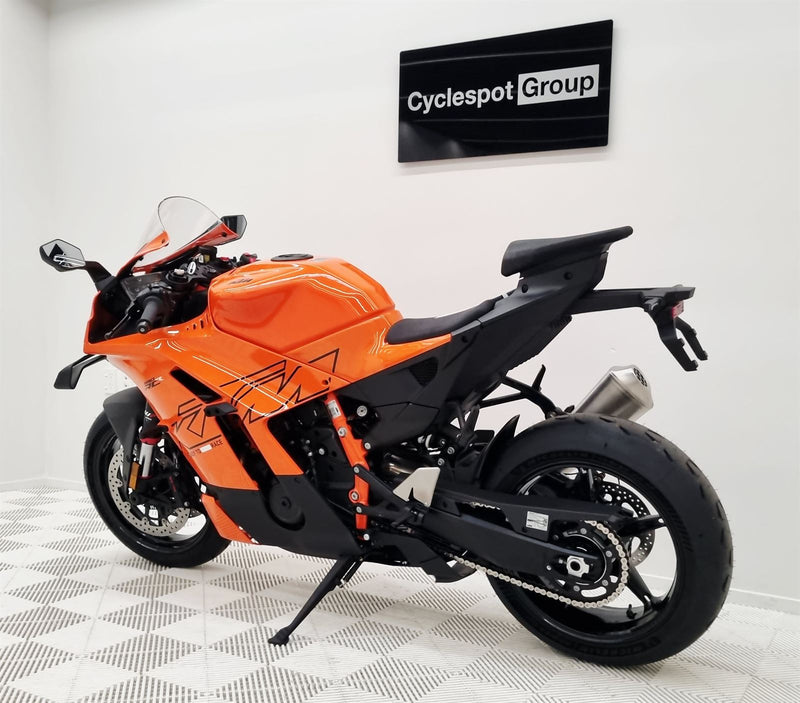 Load image into Gallery viewer, 2026 KTM RC 990 R