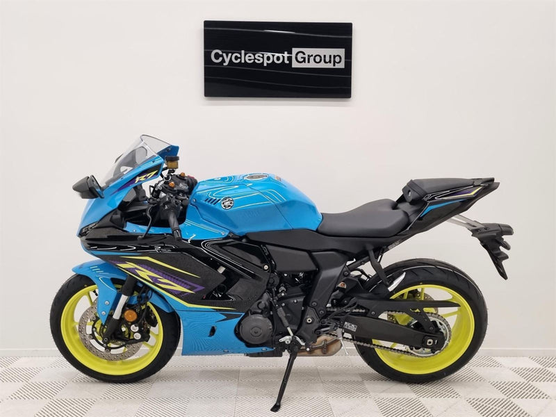 Load image into Gallery viewer, 2026 Yamaha R 7 LAMS