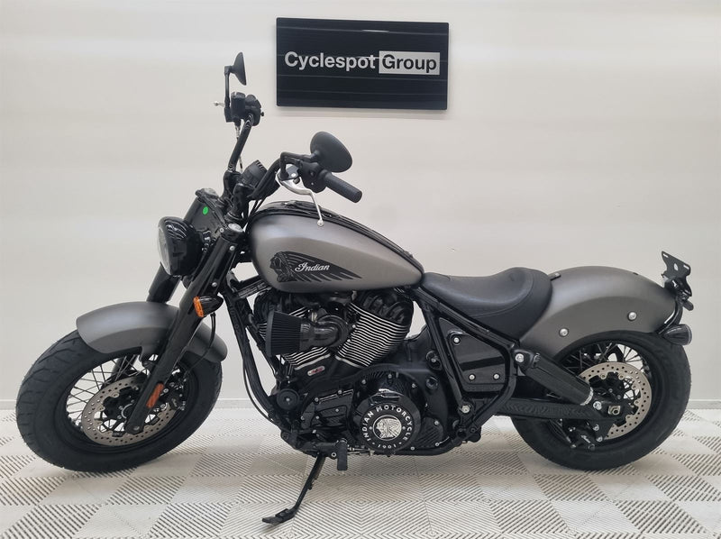 Load image into Gallery viewer, 2023 Indian Chief Bobber