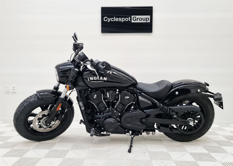 Load image into Gallery viewer, 2025 Indian Scout Bobber