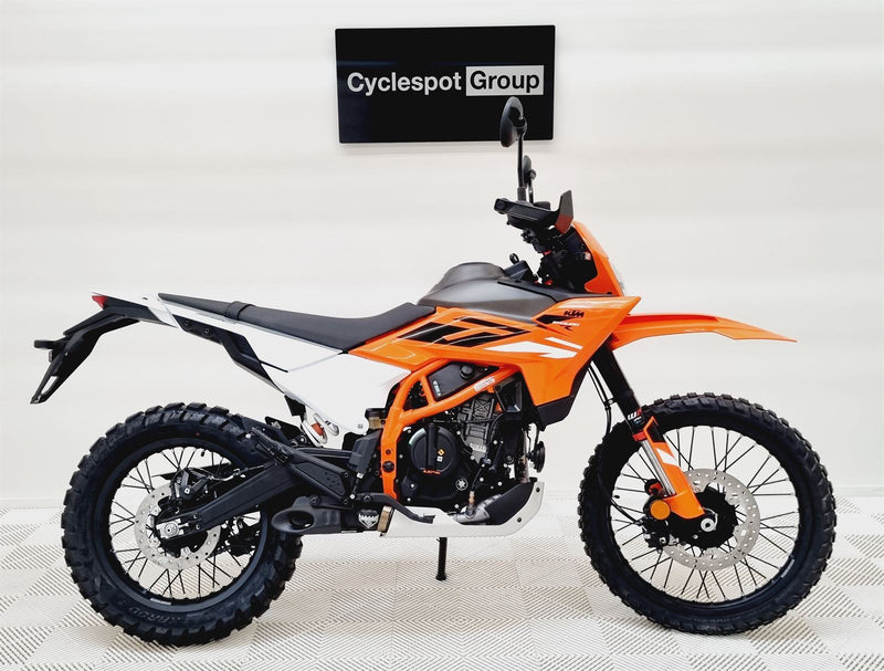 Load image into Gallery viewer, 2025 KTM Enduro 390 R