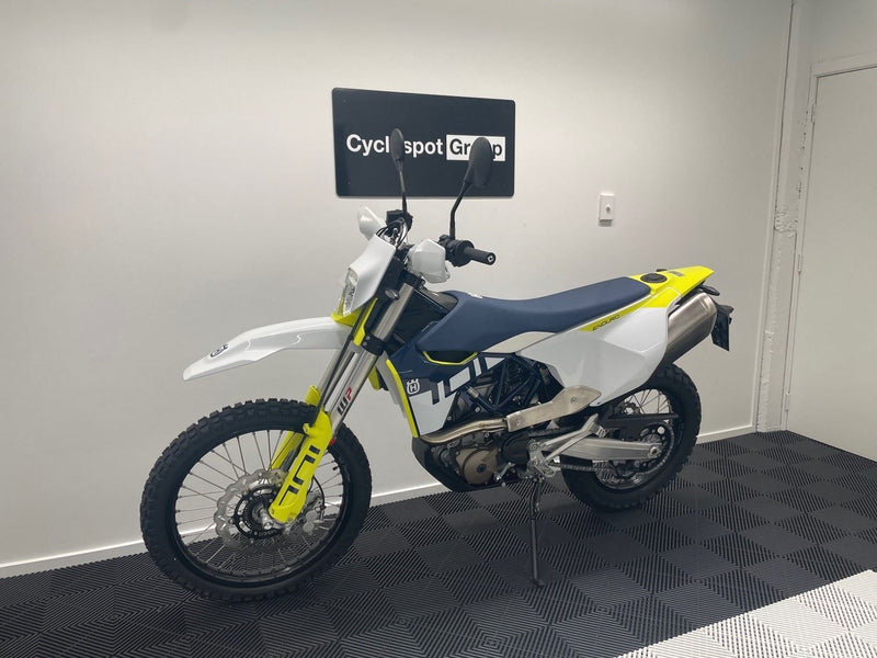 Load image into Gallery viewer, 2024 Husqvarna FE 701