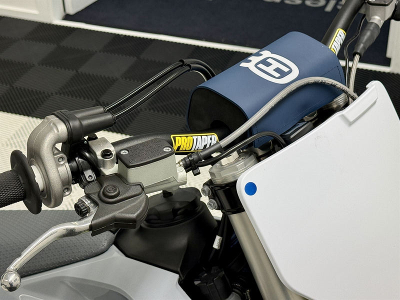 Load image into Gallery viewer, 2024 Husqvarna FC 350