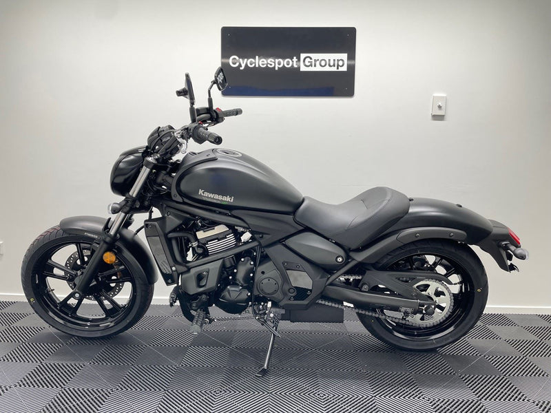 Load image into Gallery viewer, 2025 Kawasaki Vulcan S L Black