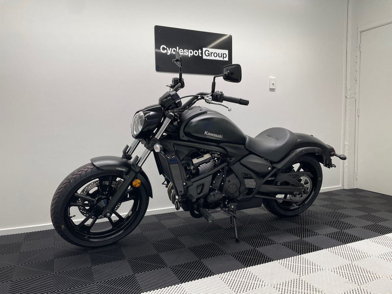 Load image into Gallery viewer, 2025 Kawasaki Vulcan S L Black
