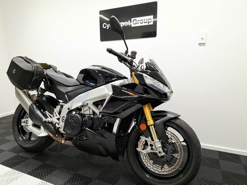 Load image into Gallery viewer, 2022 Aprilia Tuono V4 Factory
