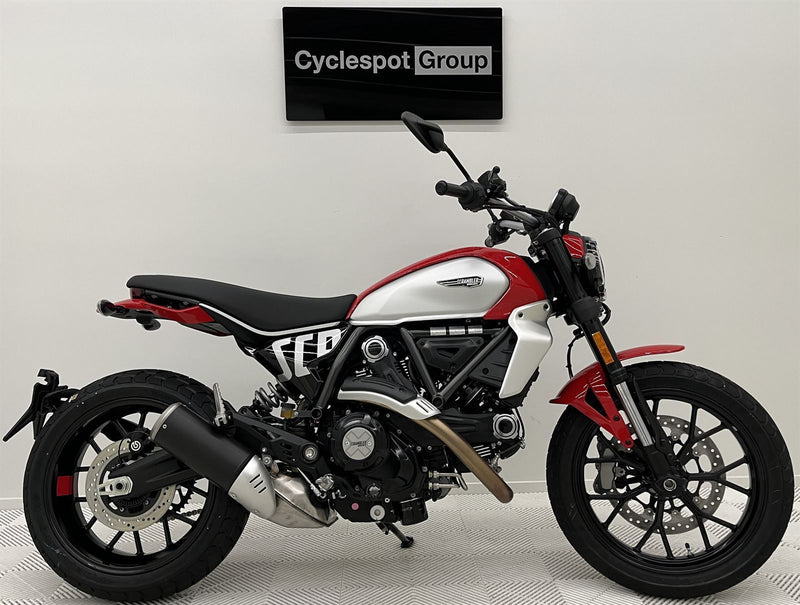 Load image into Gallery viewer, 2024 Ducati Scrambler Icon 2G