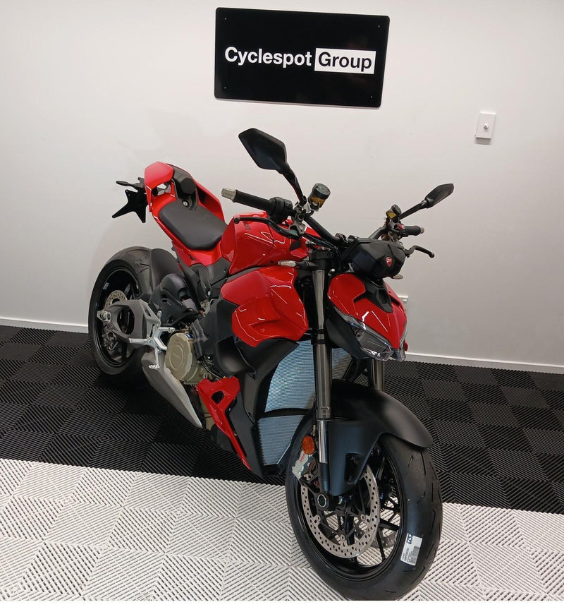 Load image into Gallery viewer, 2025 Ducati Street Fighter V4 SAVE