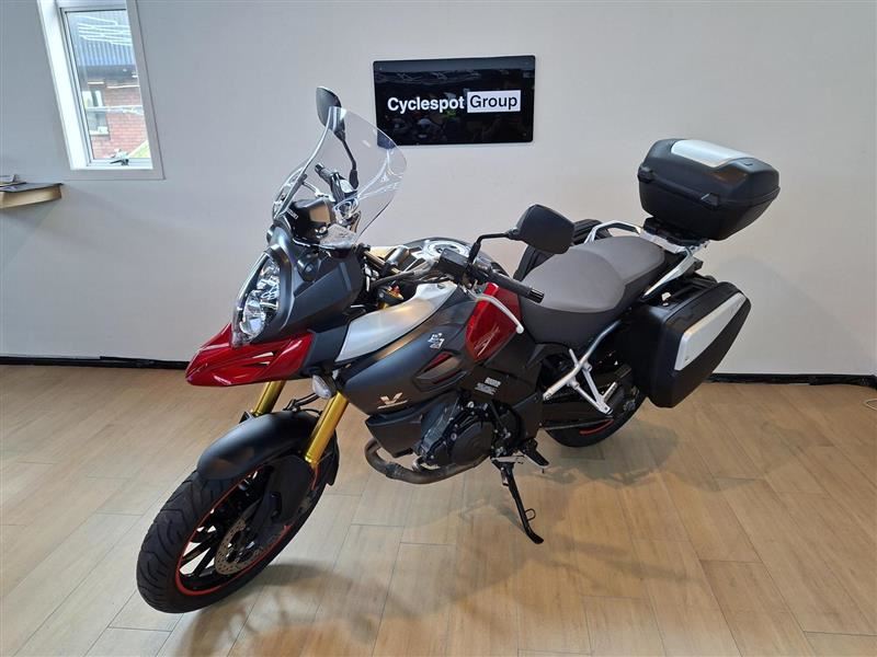 Load image into Gallery viewer, 2015 Suzuki V-Strom 1000