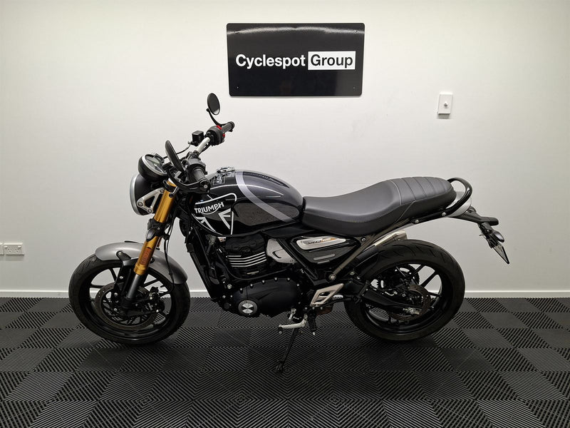 Load image into Gallery viewer, 2026 Triumph Speed 400