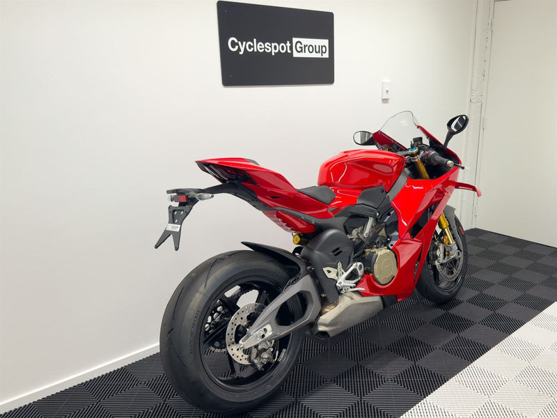Load image into Gallery viewer, 2025 Ducati Panigale V4S