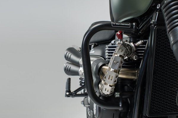 Load image into Gallery viewer, CRASH BARS SW MOTECH TRIUMPH BONNEVILLE 1200 BOBBER SCRAMBLER SPEEDMASTER STREET SCRAMBLER
