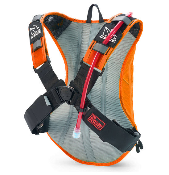 Load image into Gallery viewer, USWE Outlander 9L Hydration Pack
