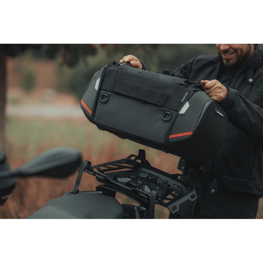 SW MOTECH TAIL BAG PRO SERIES RACKPACK BLACK 32-42 LITRE 1680D BALLISTIC NYLON