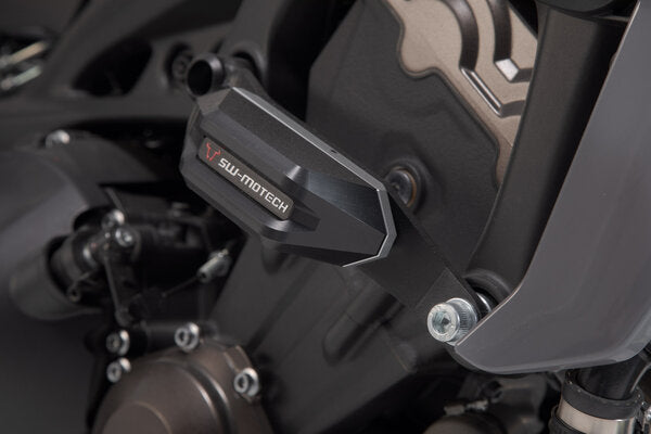 Load image into Gallery viewer, FRAME SLIDER KIT SW MOTECH YAMAHA FJ-09 14-21 MT-09 13-21 TRACER 900 14-21 XSR900 15-ON
