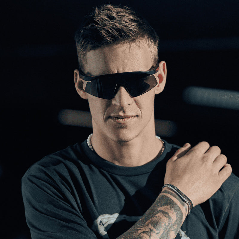 Load image into Gallery viewer, 0OO922992291737 Oakley Hydra Fabio Quartararo Sig Sunglasses Matte Black Frame PRIZM Black Lens
