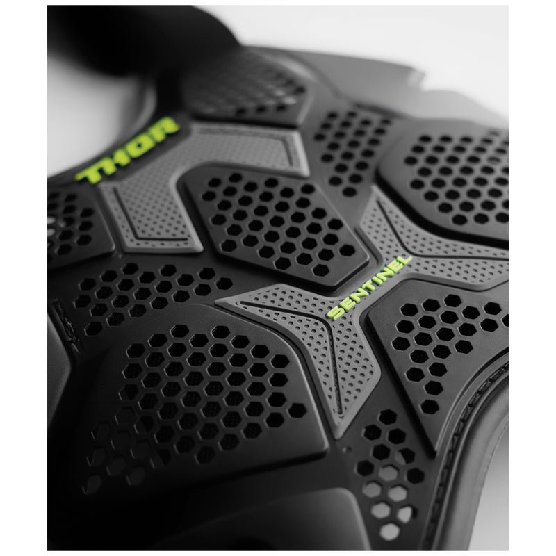 Load image into Gallery viewer, THOR CHEST PROTECTOR SENTINEL PRO BLACK
