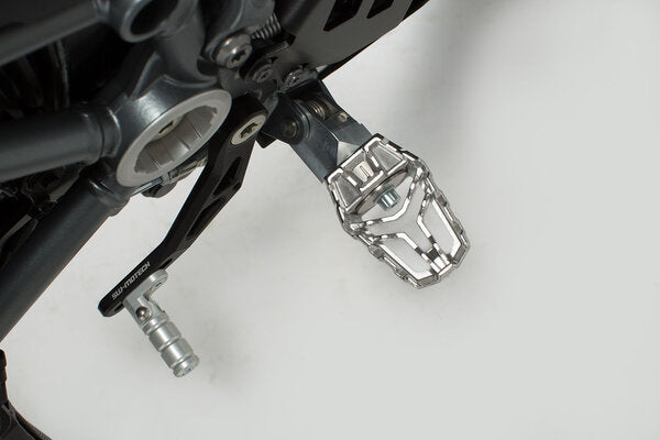Load image into Gallery viewer, FOOTREST KIT SW MOTECH EVO BMW F750GS F850GS F850GS ADVENTURE S1000XR
