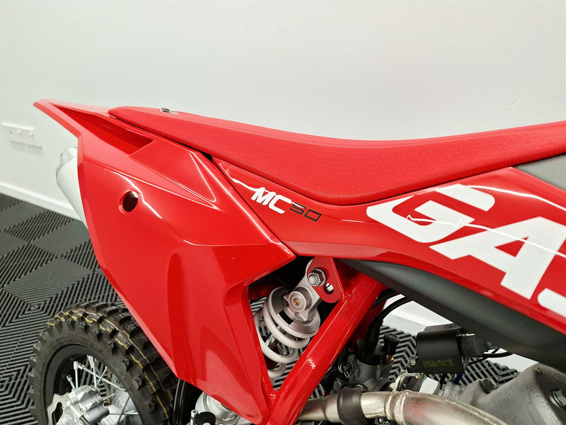 Load image into Gallery viewer, 2022 Gas Gas MC 50
