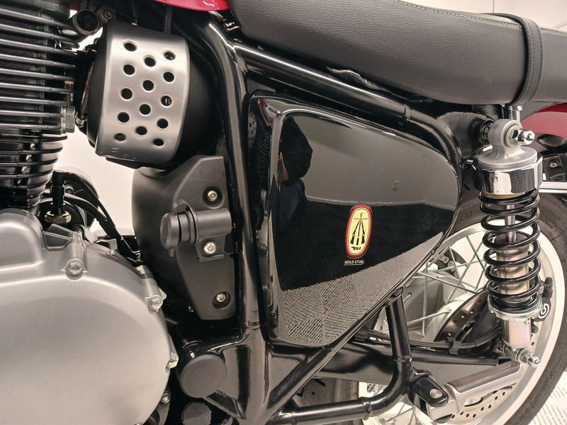 Load image into Gallery viewer, 2025 BSA Gold Star Insignia Red - EX Demo
