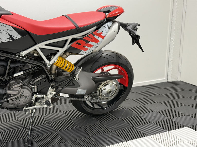 Load image into Gallery viewer, 2024 Ducati Hypermotard 950 RVE
