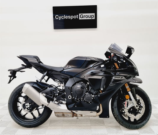 2025 Yamaha YZF-R1