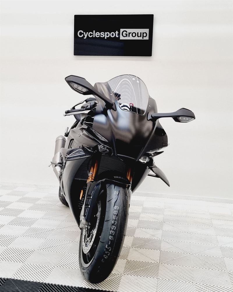Load image into Gallery viewer, 2025 Yamaha YZF-R1

