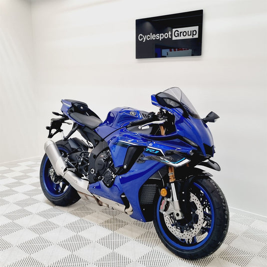 2025 Yamaha YZF-R1