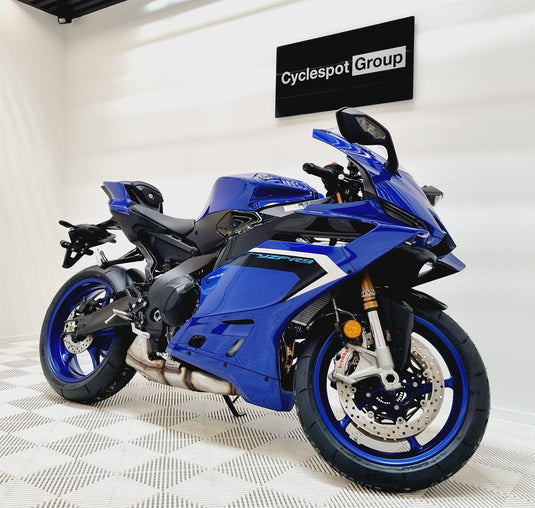 2025 Yamaha YZF R9