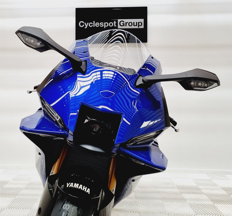 Load image into Gallery viewer, 2025 Yamaha YZF R9
